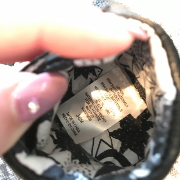 Infant/Toddler Cat & Jack Hightop Shoes - Picture 3 of 6